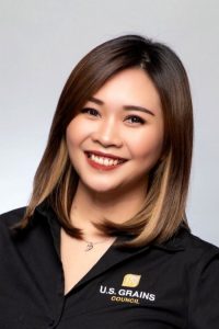 headshot of YY