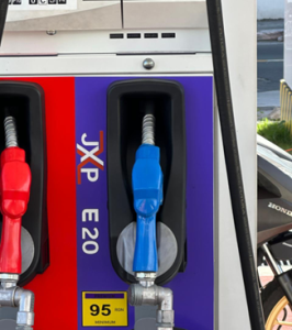 The first E20 RON95 pump in the Philippines was introduced by Jetti Petroleum, a close partner of the Council. The pump pictured above is located in Caloocan City, a northern suburb of Metro Manila.